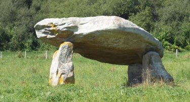 LA PIERRE AUX LOUPS-loire-atlantique