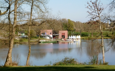 ETANG D AUMEE - CANAL DE NANTES A BREST-loire-atlantique