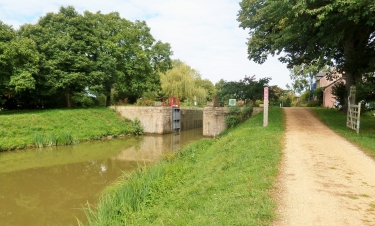 MEANDRES DU CANAL NANTES A BREST(7)-loire-atlantique