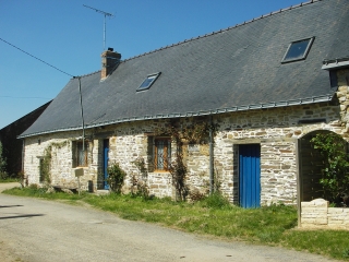 ROUGE - SENTIER LES PIERRES ROUGES-loire-atlantique