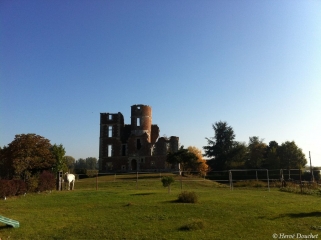 ILE CHARLEMAGNE - CHATEAU DE L ISLE-loiret