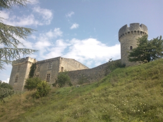 GREZELS ENTRE VIGNES ET CHATEAU-lot