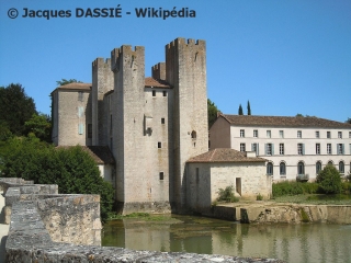 NéRAC - DU MOULIN DES TOURS AU CHâTEAU HENRI IV-lot-et-garonne