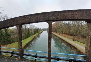 BOE - VILLAGE, ENTRE GARONNE, CANAL ET LACS-lot-et-garonne