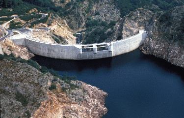 BARRAGE DE PUYLAURENT -lozere