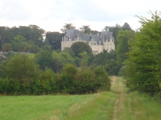 CHEVIRE LE ROUGE-maine-et-loire