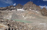 REFUGE ET LAC DU PAVE-hautes-alpes