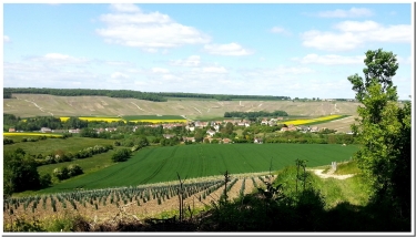LE VALLON DE BELVAL ET LE HAMEAU D ORCOURT