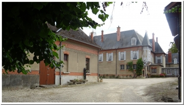 LA LOGE BOLLINGER ET LE MONT AIGU-marne