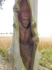 SENTIER DU SCULPTEUR-mayenne