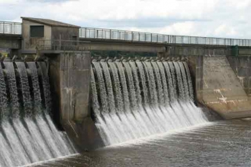 TOUR DU PLAN D EAU AMBRIERES -mayenne