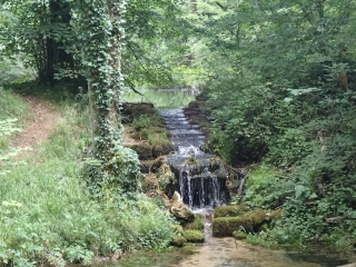 VIGNEULLES-LES-HATTONCHATEL - ABBAYE DE L ETANCHE ET FONTAINE GERARDIN-meuse