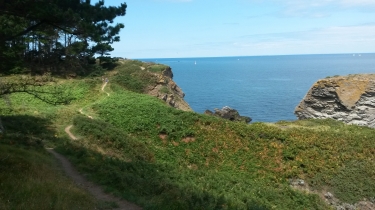 BELLE-ILE - PHARE DES POULAINS-morbihan