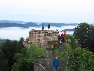 MARCHE DE NUIT AU CHATEAU DE FALKENSTEIN-moselle
