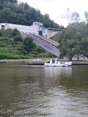 LA VALLEE DES ECLUSIERS ET LE SENTIER DES ROCHERS A LUTZELBOURG-moselle