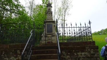 BALADE FRANCO-ALLEMANDE SUR LES HAUTEURS DE SPICHEREN-moselle