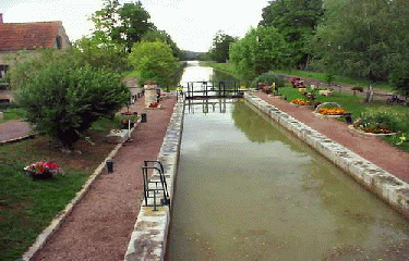 CERCY-LA-TOUR-nievre