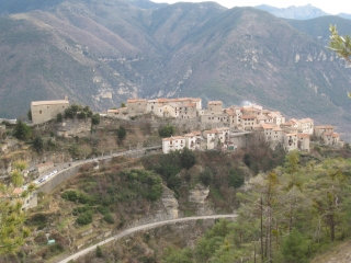 MONT FALOURDE ET POINTE DE L ADRET DEPUIS BAIROLS-alpes-maritimes