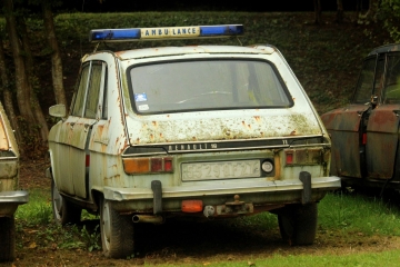 PONTCHARDON - 12 KM LE GRAND VILLAGE-orne