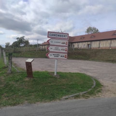 VIMOUTIERS 61 AU PAYS DU CAMEMBERT-orne