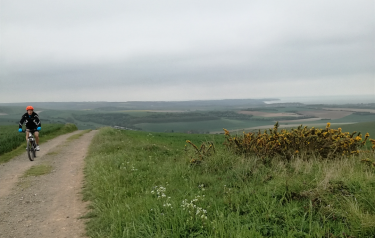 SAINT-INGLEVERT - SENTIER DES MONTS PAR LE MONT DE COUPLE-pas-de-calais