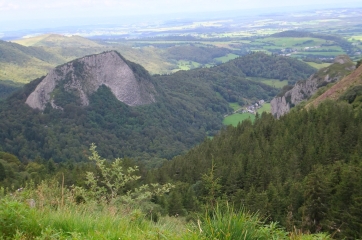 LAC DE SERVIERES - LAC DE GUERY-puy-de-dome