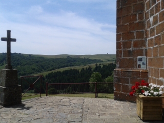 LE PUY DE SANCY AU DEPART DE SUPER BESSE-puy-de-dome