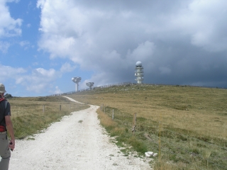BALADE DE 20KM DU COL DES SUPERS  AUX RADARS DE PIERRE SUR HAUTE-puy-de-dome