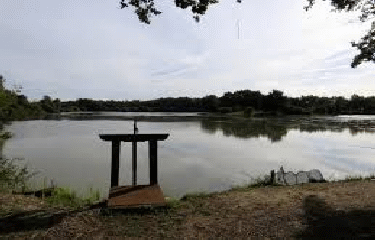 PROMENADE ENTRE CREUSE ET PUY DE DOME VERS L ETANG NEUF-puy-de-dome