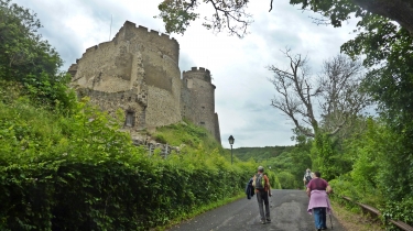 LE CHATEAU DE TOURNOEL DE VOLVIC DEPUIS ENVAL-puy-de-dome
