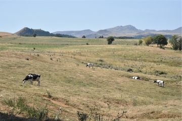 PUY-DE-DôME - BESSE - LES TROIS LACS ET LA CASCADE DE VAUCOUX-puy-de-dome