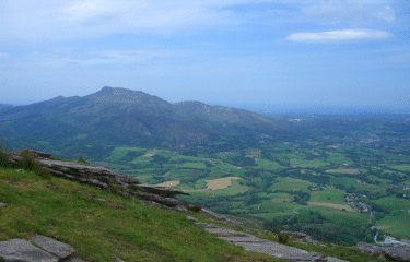 ATXURIA ET LE MENDIBI-basque