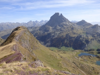 PIC D AYOUS DEPUIS LE LAC DE BIOUS-ARTIGUES-basque