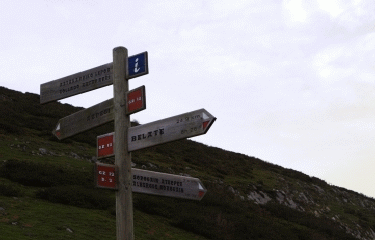 AU PIED DE ITIRRUMBURRU ET ICHTERBEGUI-basque