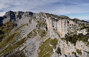AU-DESSUS DES ORGUES DE CAMPLONG EN VALLEE D ASPE-basque