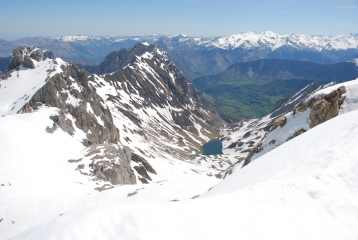 PIC DES TROIS ROIS PAR COL D ESQUESTE-basque