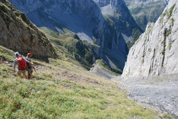 SUR LES CRETES DE LAZERQUE-basque