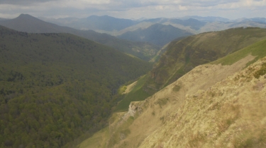 LARRAU - SARIMENDI - ESKANTHOLHA-basque