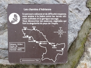 FOURQUES - LE CHEMIN D ADRIENNE-po