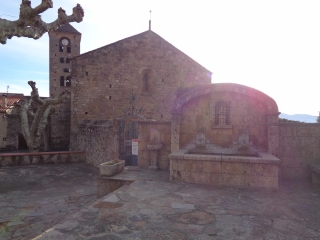 MONTFERRER LE CHâTEAU-po