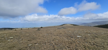 LA CRêTE FRONTIèRE D'OSSéJA-po