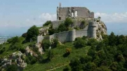CHATEAU DE CRUSSOL PAR LES CRETES-ardeche