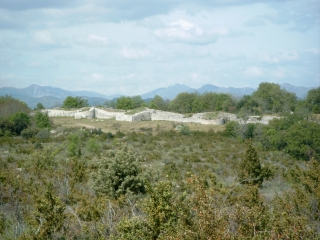 LUSSAS - LA LOUYRE-ardeche