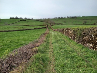 OYE - PAR LE CHEMIN DES DILIGENCES-saone-et-loire