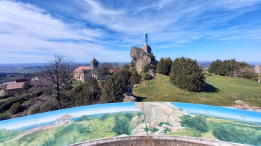 LA BUTTE DE SUIN : LA RONDE DES CHèVRES-saone-et-loire