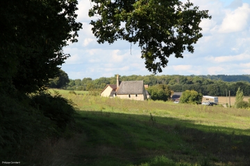 THOREE-LES-PINS - LA COMMANDERIE-sarthe