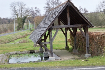 SAINT-PIERRE-DU-LOROUER-sarthe
