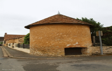 MEZIERES-SOUS-LAVARDIN-sarthe