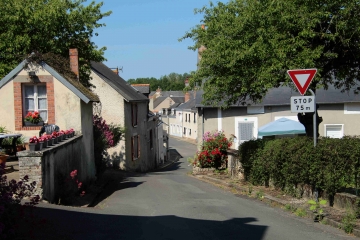 SAVIGNE-SOUS-LE-LUDE-sarthe