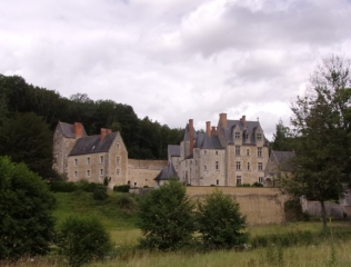 BESSE-SUR-BRAYE-sarthe